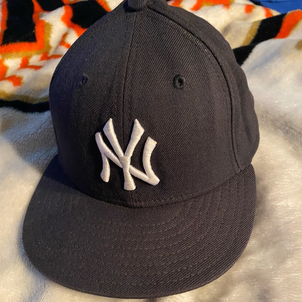 New York Yankees hat 7-1/8